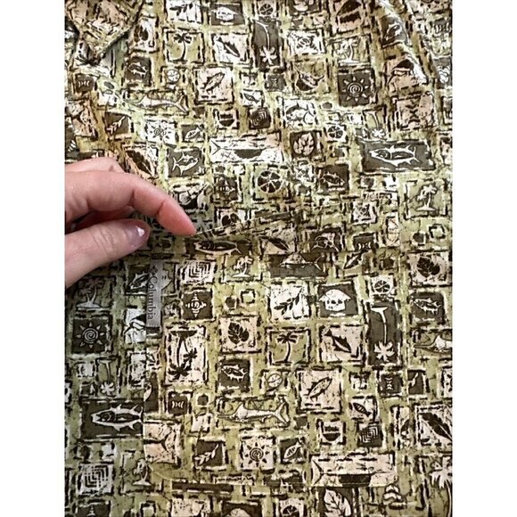 Columbia Mens L Fishing Hawaiian Button Down Short Sleeve Green Beach Design - Picture 4 of 6